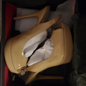 Vince Camuto Slingback Pumps